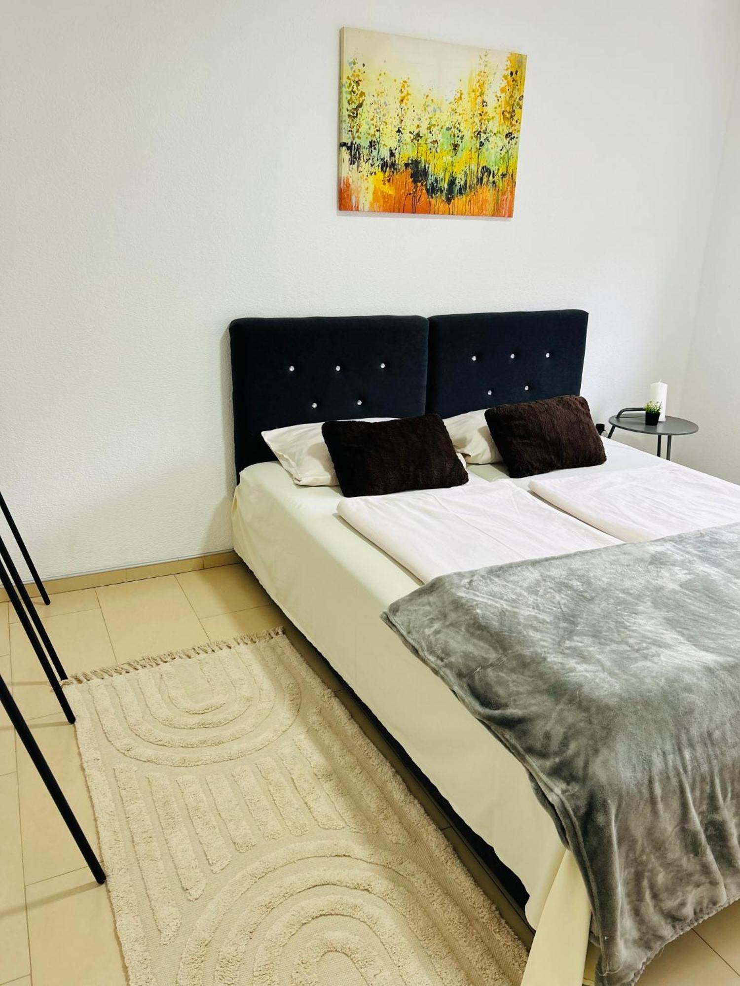 Apartmani Star Tuzla Exteriör bild
