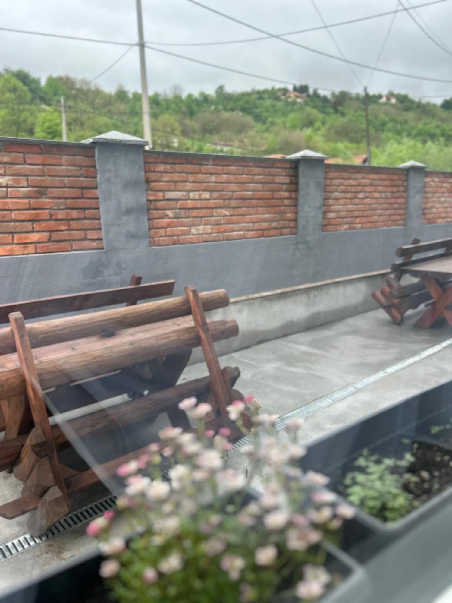 Apartmani Star Tuzla Exteriör bild